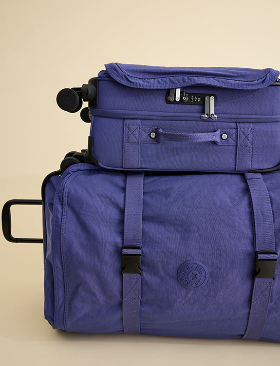 How to Pack Carry-On Luggage: Travel Light