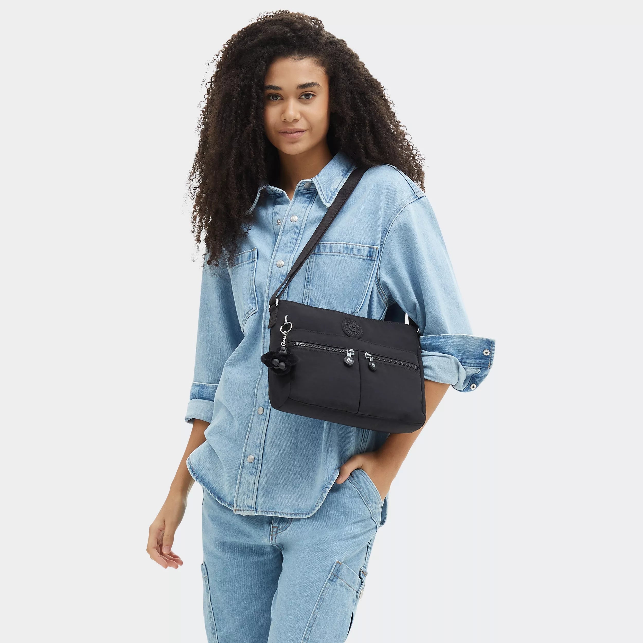 きないあんよもんいページKIPLINGショルダー２wayバッグ セール中 New Angie Crossbody Bag