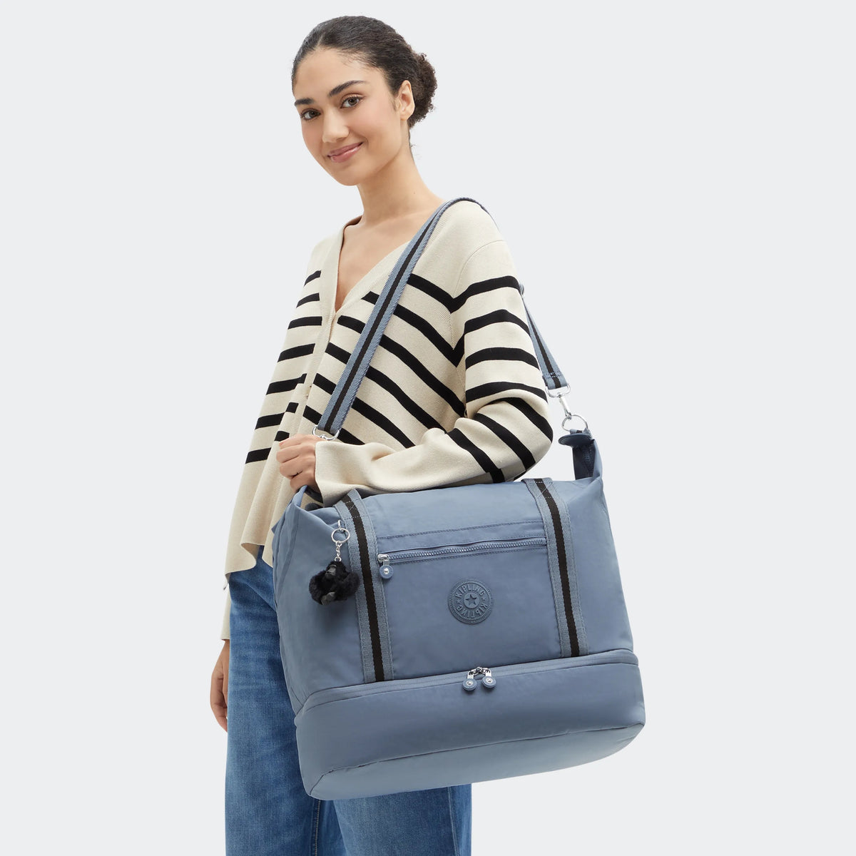 Art Medium Weekender Tote Bag Blue Stone - 2