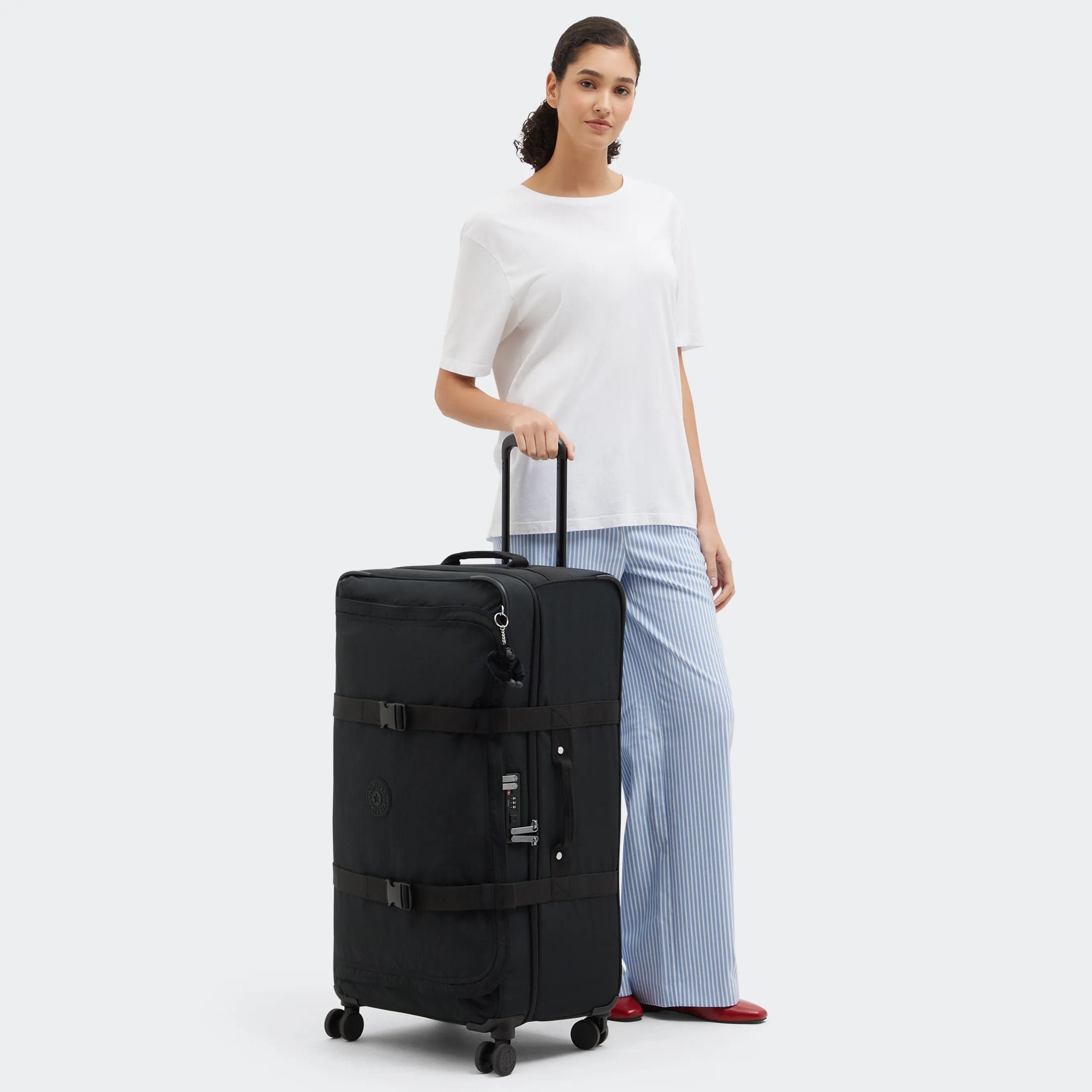 Spontaneous Large Rolling Luggage
