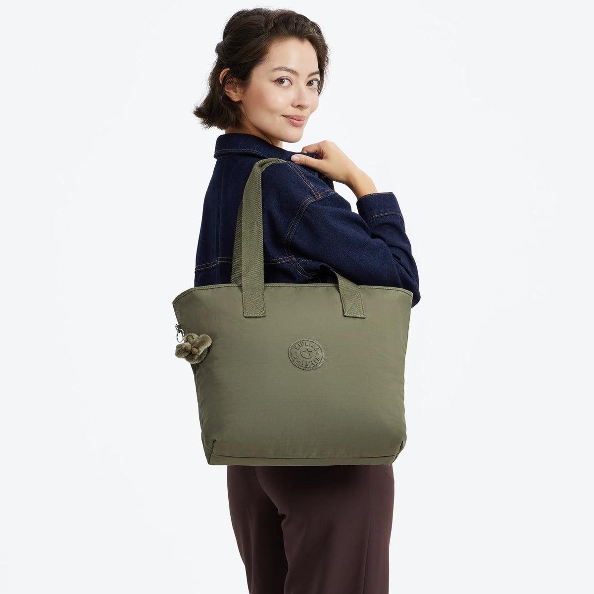 Anina 16" Laptop Tote Bag Almost Sage - 2