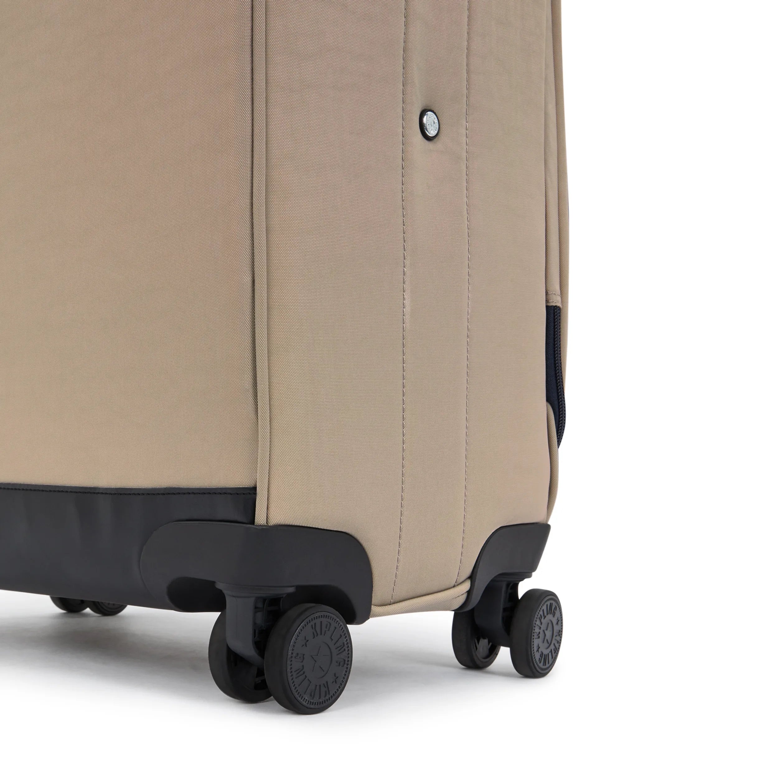 Jet Medium Rolling Luggage